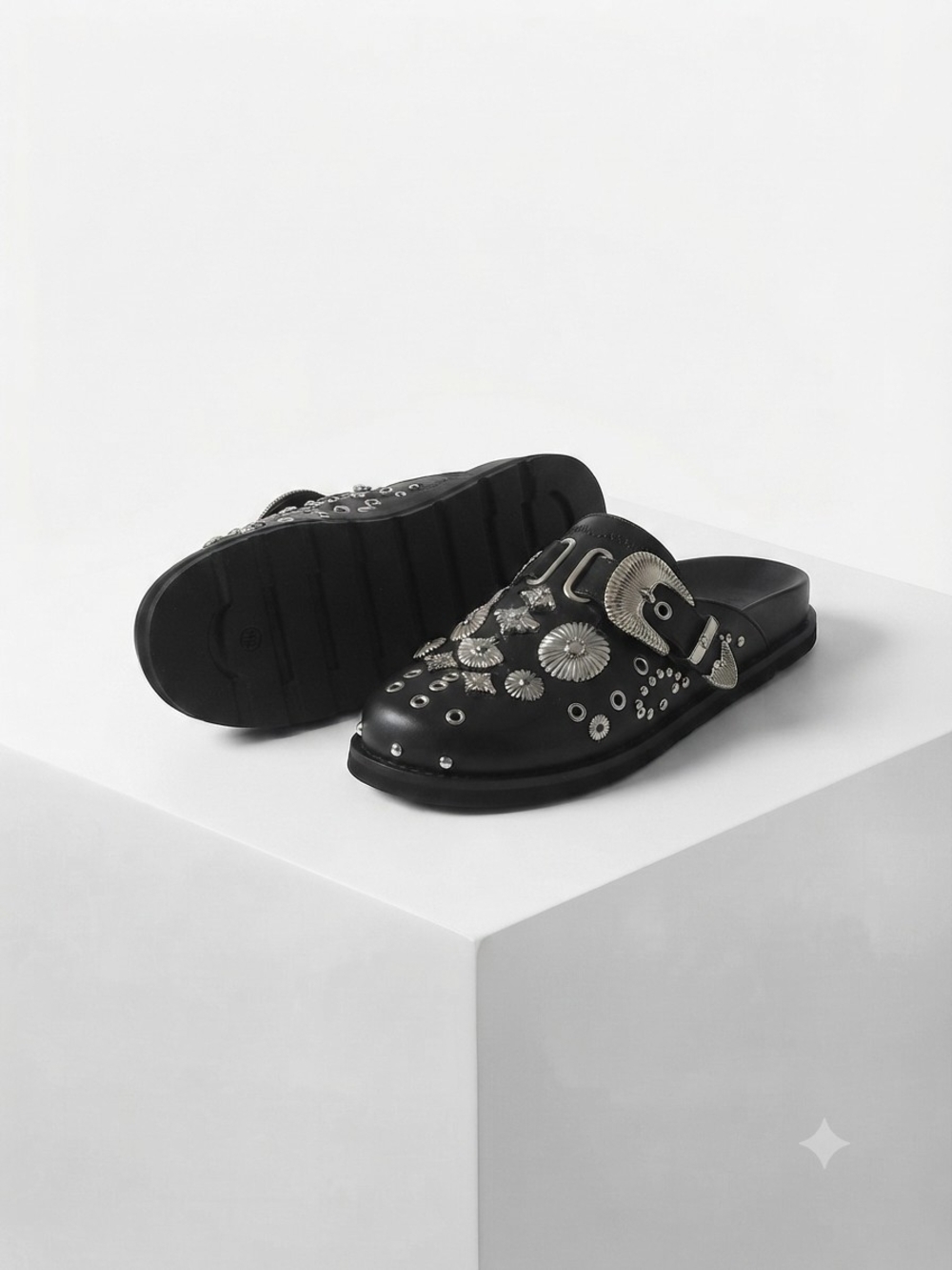 NWOT Stud-Embellished Leather Clogs w/ Silver-Tone Western  Hardware  (0170)